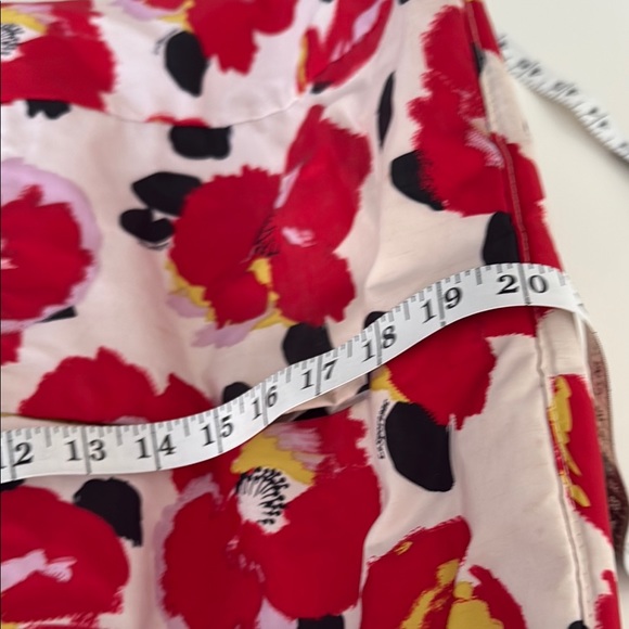 Red and Black Floral Tote with Sturdy Handles - Picture 7 of 12